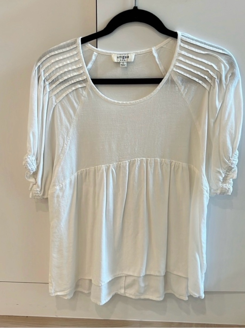 Umgee White Puff Sleeve Peasant Top